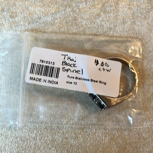 Thai Black Spinel 3 Stone Mens Ring size 12 NWT - Picture 9 of 9